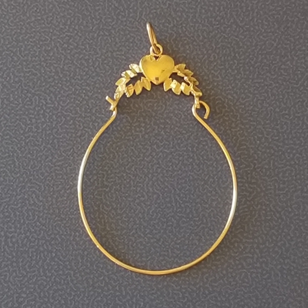 14K Gold Hearts Charm Holder - Picture 4 of 8
